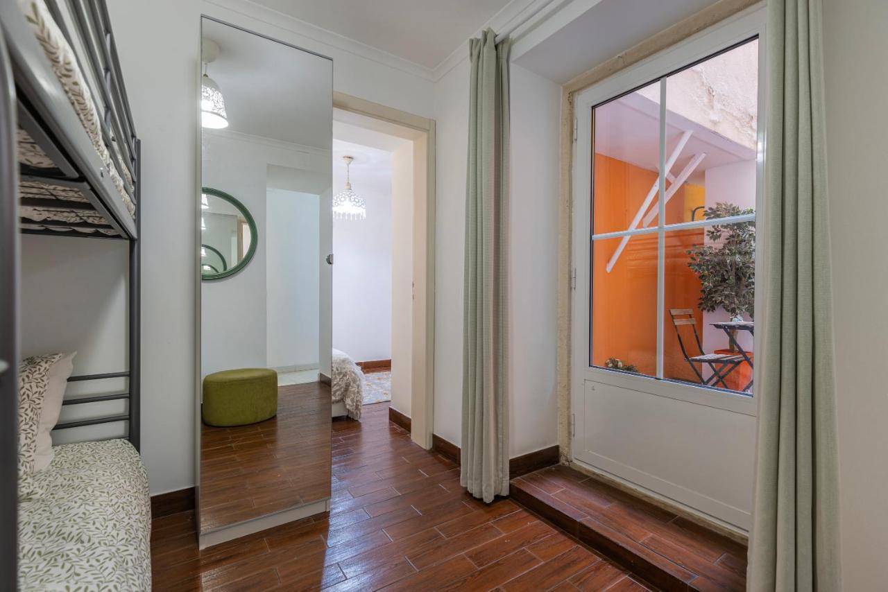 Lovely Patio Getaway In Lisbon Apartment Ngoại thất bức ảnh